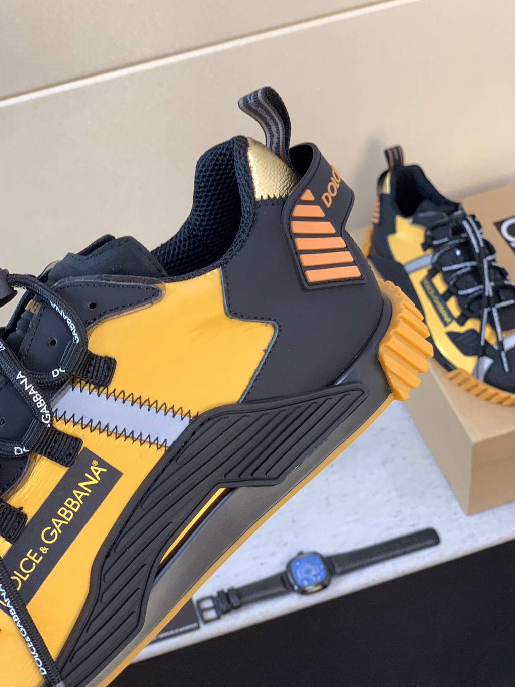 D*G sneaker